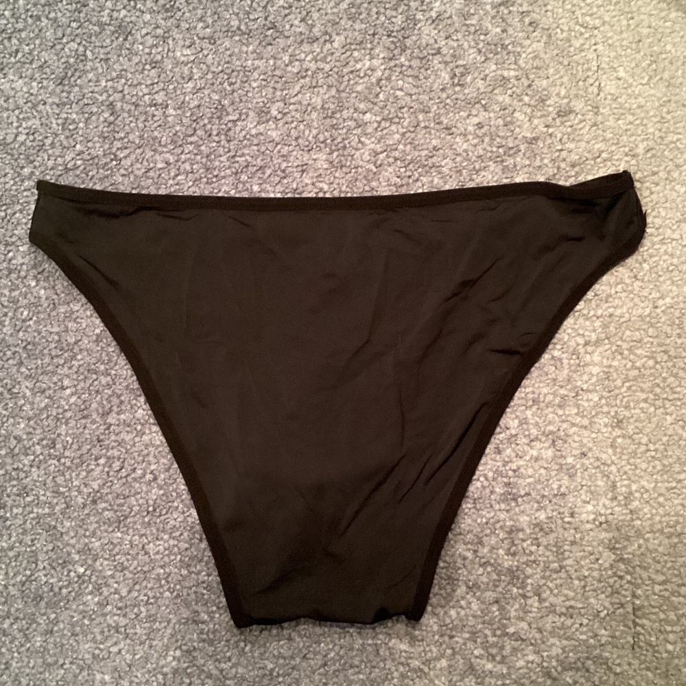 Sexy black brief - Picture 5 of 7